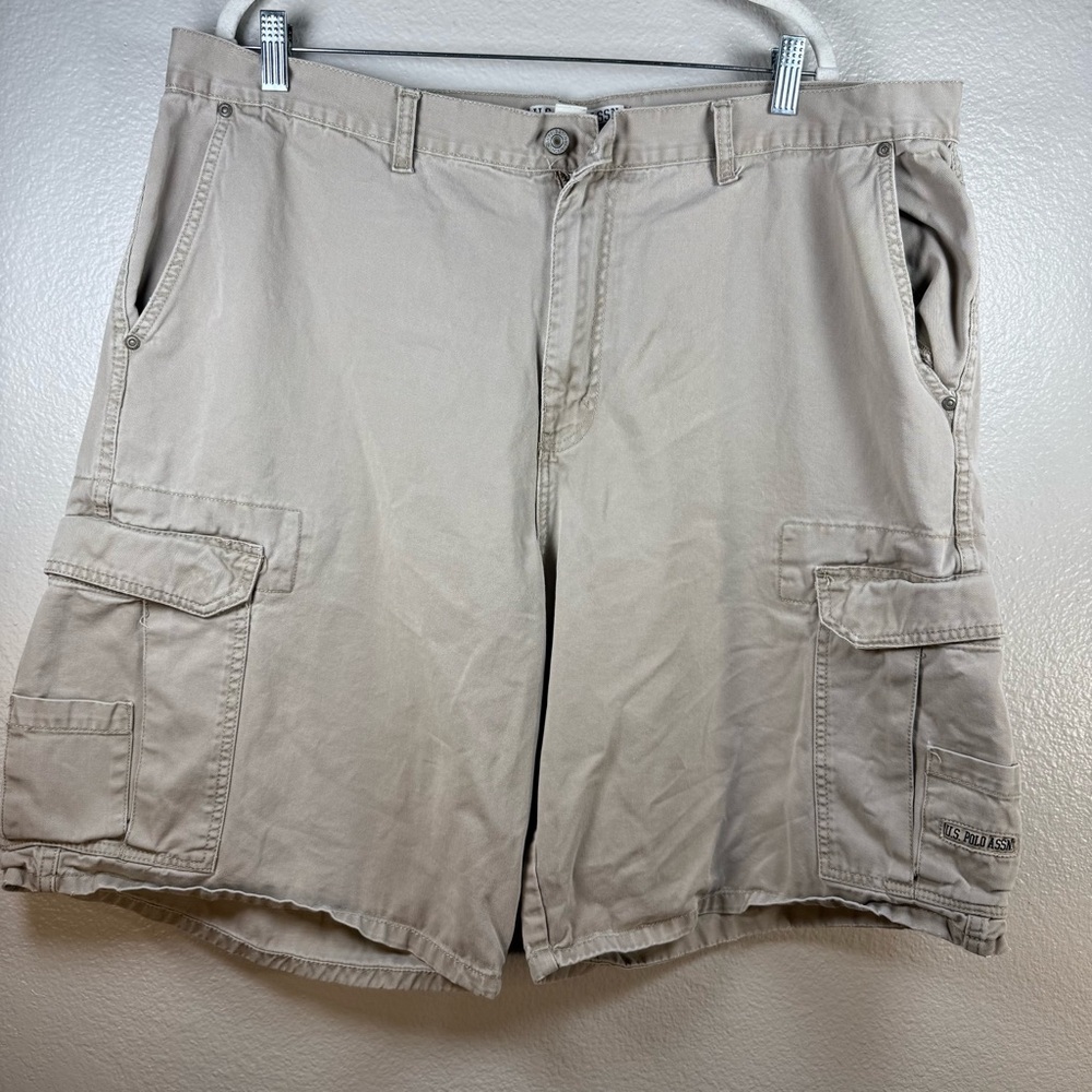 U.S Polo Heritage Men's Tan Cargo Shorts SZ:42